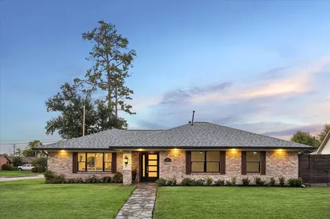 6434 Pineshade Ln, Houston, TX 77008