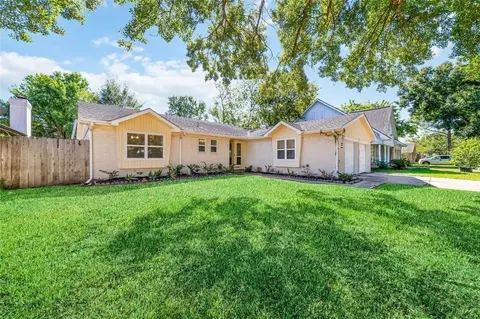 11915 Sea Shore Dr, Houston, TX 77072