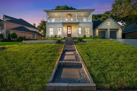 240 Sarasota Cir S, Montgomery, TX 77356