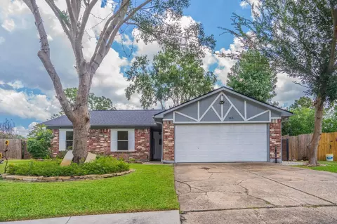 9818 Toucan Ln, Conroe, TX 77385