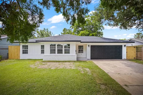 12406 Palmbeach St, Houston, TX 77034