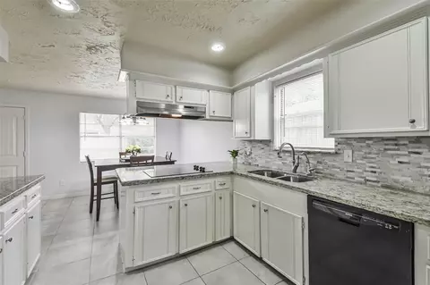 Kitchen - 9614 Ballin David Dr, Spring, TX 77379 photo 3 of 5