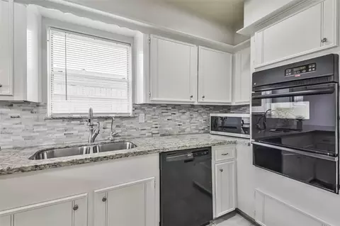 Kitchen - 9614 Ballin David Dr, Spring, TX 77379 photo 5 of 5