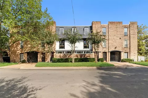 1909 Brun St #17, Houston, TX 77019