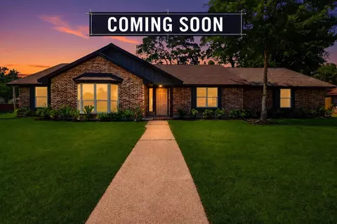 3300 Knight Ln, Baytown, TX 77521