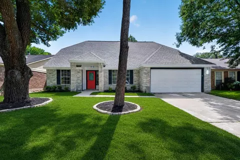 2623 Foxden Dr, Pearland, TX 77584