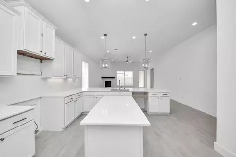 Kitchen - 3042 Native Spring Dr, Spring, TX 77373 photo 4 of 5