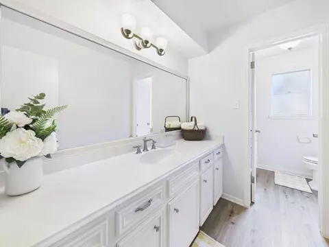 Bath - 8315 Lichen Ln, Spring, TX 77379 photo 4 of 5