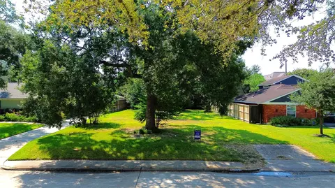 3731 Grennoch Ln, Houston, TX 77025