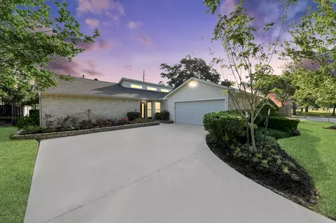 2623 Sugar Mill Dr, Sugar Land, TX 77479