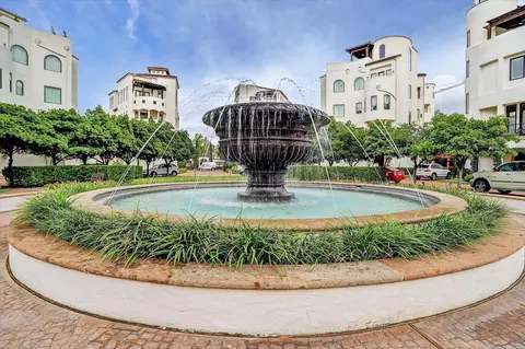 5213 Feagan St #A, Houston, TX 77007