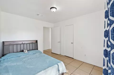 Bedroom - 1603 Cantrell Blvd, Conroe, TX 77301 photo 4 of 6