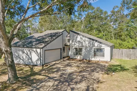 Exterior - 1603 Cantrell Blvd, Conroe, TX 77301 photo 6 of 6