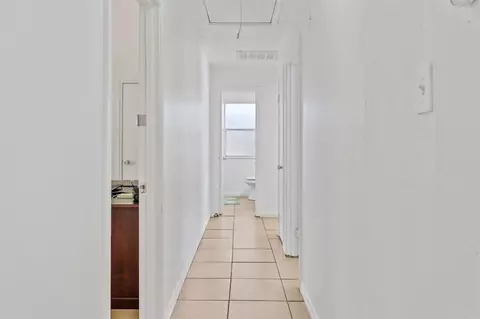 Entry Way - 1603 Cantrell Blvd, Conroe, TX 77301 photo 2 of 3