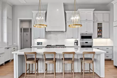 Kitchen - 6822 E Warwick Lake Ln, Spring, TX 77389 photo 1 of 5