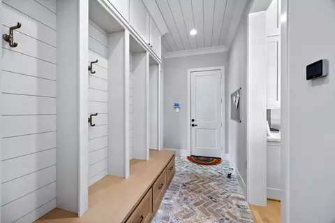 Entry Way - 6822 E Warwick Lake Ln, Spring, TX 77389 photo 4 of 7