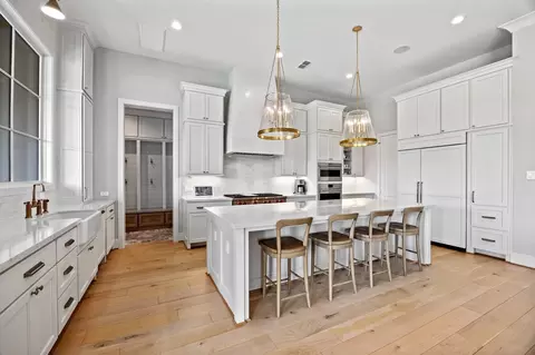 Kitchen - 6822 E Warwick Lake Ln, Spring, TX 77389 photo 2 of 5