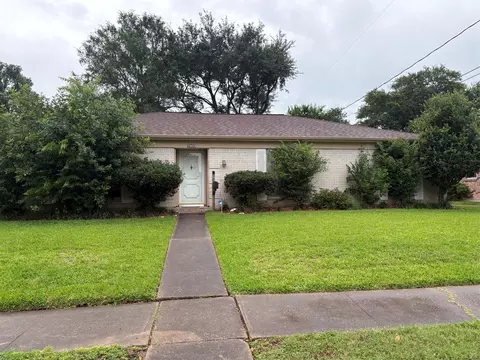 7903 Augustine Dr, Houston, TX 77036