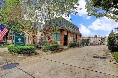 2400 N Braeswood Blvd #218, Houston, TX 77030