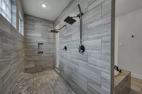 Bath - 25015 Karacabey Ct, Spring, TX 77389 photo 3 of 7