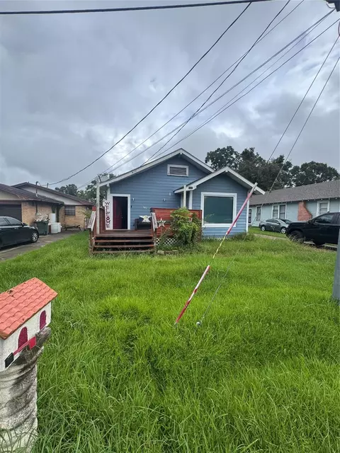 880 Prairie St, Beaumont, TX 77701