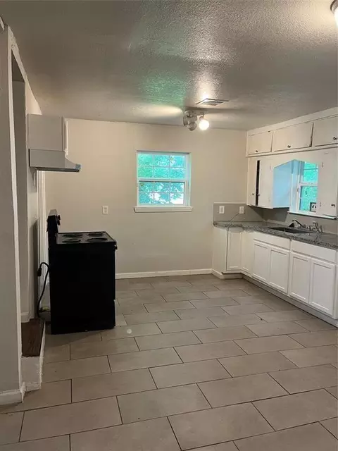 Kitchen - 7227 Saint Augustine St, Houston, TX 77021 photo 2 of 2