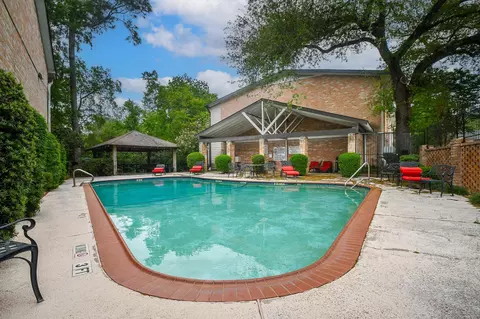 1804 Stoney Brook Dr #202, Houston, TX 77063