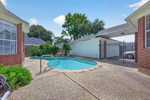 Exterior - 18822 Mountain Shade Dr, Spring, TX 77388 photo 7 of 10