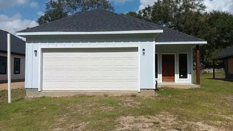 551 White Oak Dr, Huffman, TX 77336