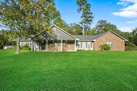 83 County Road 3189c, Cleveland, TX 77327