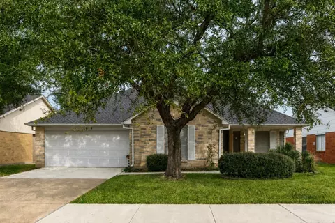 2819 S Peach Hollow Cir, Pearland, TX 77584