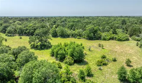 299 Bellwood Lake Ln, Bellville, TX 77418
