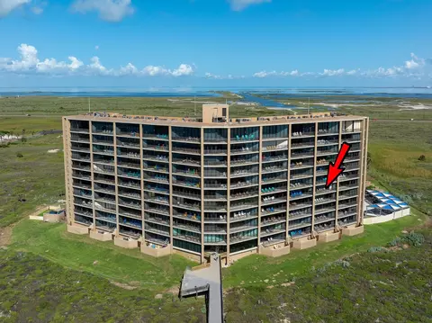 6649 Seacomber Dr #502, Port Aransas, TX 78373