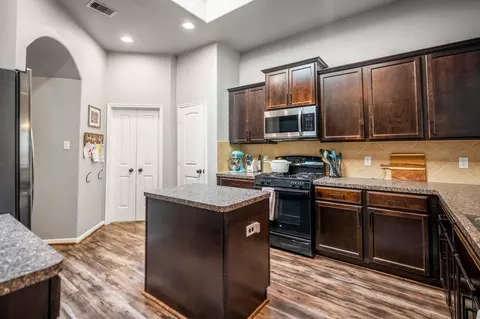 Kitchen - 9474 E Woodmark, Conroe, TX 77304 photo 3 of 3