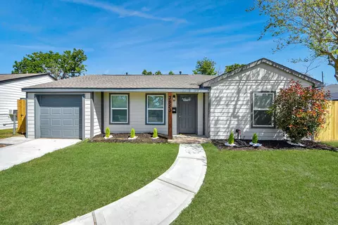 3853 Wentworth St, Houston, TX 77004