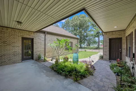 Exterior - 273 Augusta Dr, Trinity, TX 75862 photo 5 of 12