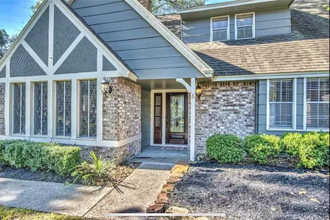 Exterior - 826 Stone Mountain Dr, Conroe, TX 77302 photo 3 of 10