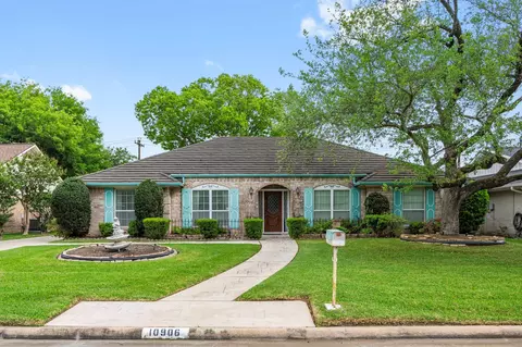 10906 Chevy Chase Dr, Houston, TX 77042