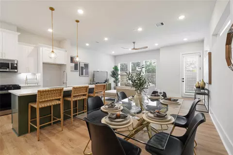 8420 Pech Landing Dr, Houston, TX 77055