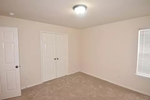 Bedroom - 1035 Junction Ct, Rosenberg, TX 77471 photo 8 of 10