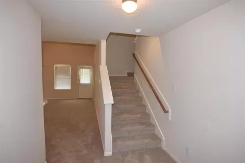 Entry Way - 1035 Junction Ct, Rosenberg, TX 77471 photo 2 of 2