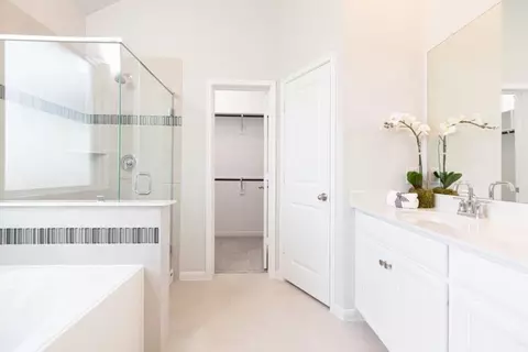 Bath - 2027 Forest Stream Way, Conroe, TX 77304 photo 1 of 5
