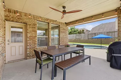 Exterior - 1526 Jacobs Forest Dr, Conroe, TX 77384 photo 5 of 10