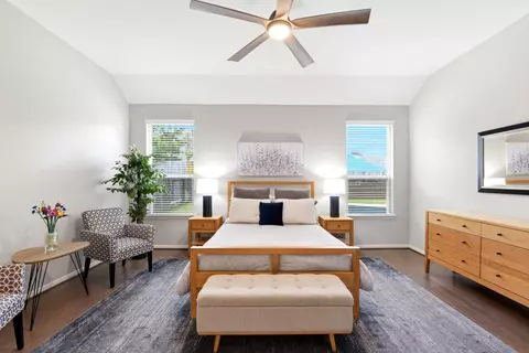 Bedroom - 1526 Jacobs Forest Dr, Conroe, TX 77384 photo 2 of 11