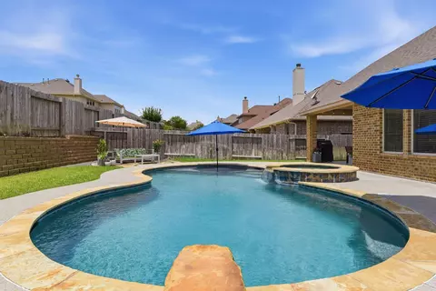 Exterior - 1526 Jacobs Forest Dr, Conroe, TX 77384 photo 9 of 10