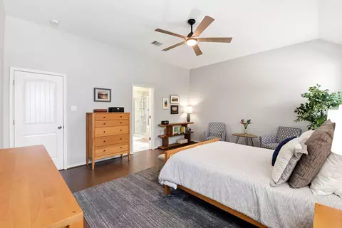 Bedroom - 1526 Jacobs Forest Dr, Conroe, TX 77384 photo 3 of 11