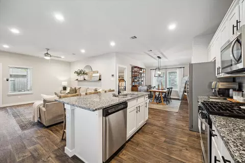 9833 Glen Brook Ln, Magnolia, TX 77354
