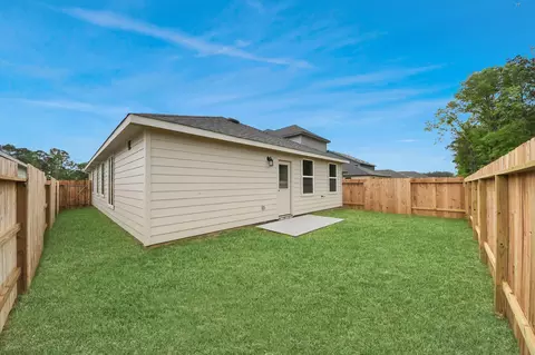 Exterior - 18720 Loom Dr, Conroe, TX 77306 photo 2 of 7