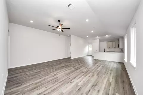 Living - 18720 Loom Dr, Conroe, TX 77306 photo 2 of 6