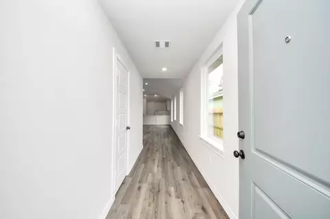 Entry Way - 18720 Loom Dr, Conroe, TX 77306 photo 1 of 2